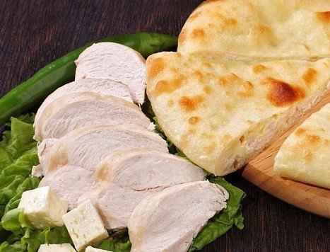 Осетинский пирог с курятиной (филе), грибами и сыром